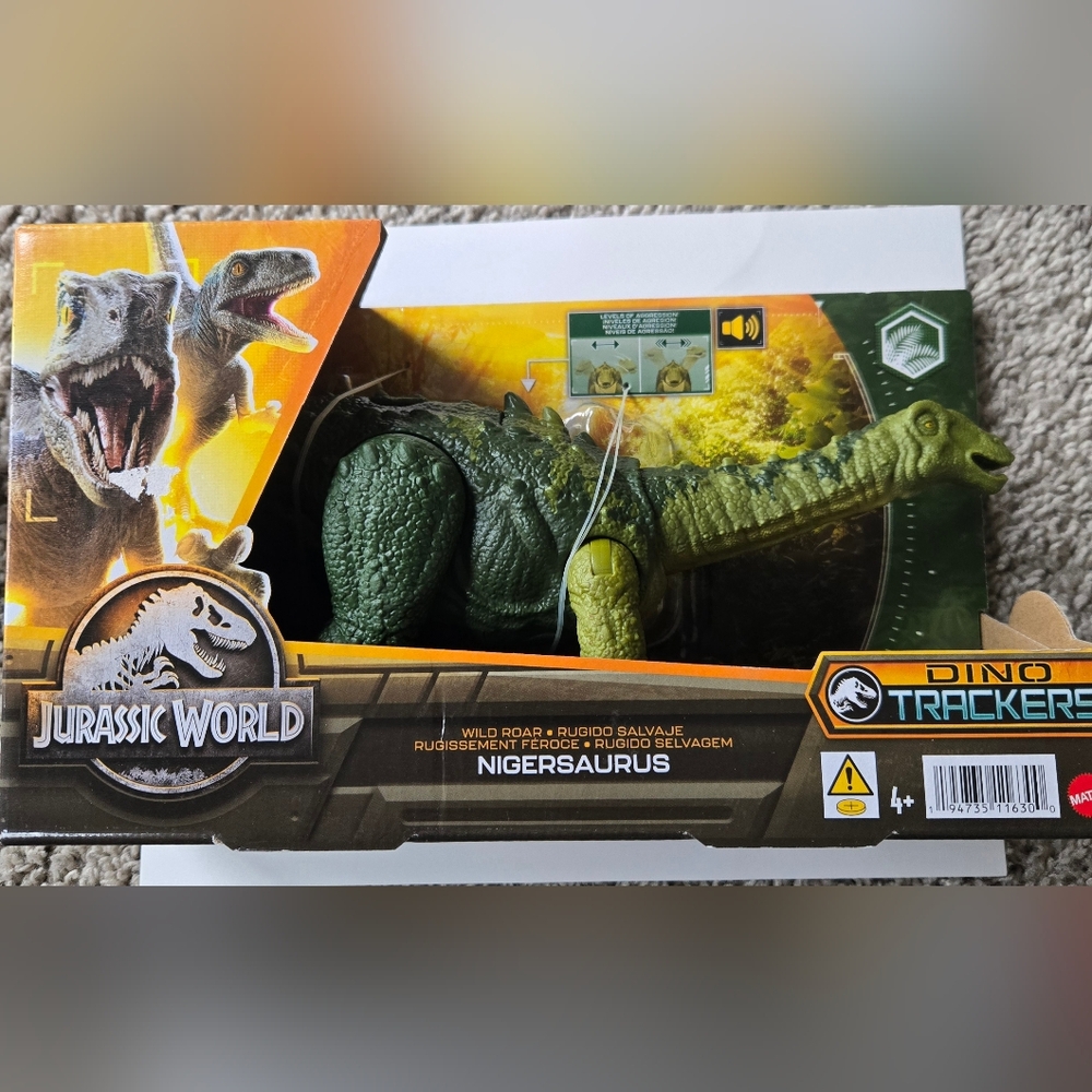 Jurassic World Dino Trackers Nigersaurus Toy